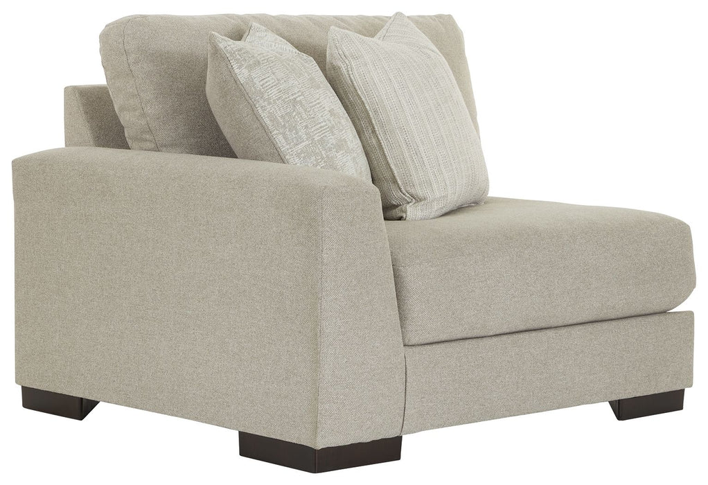 Lyndeboro - 7-Piece Sectional - Wicker